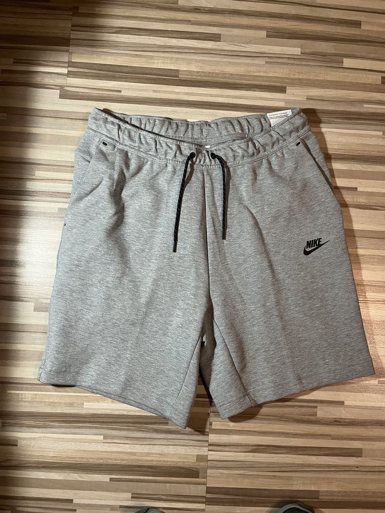 Шорты nike tech fleece: 1 000 грн. - Спортивні шорти Київ на Olx