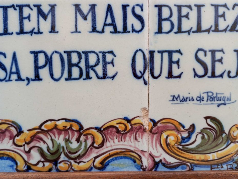 Antigo quadro de azulejos de Maria de Portugal Faiança de Battistini