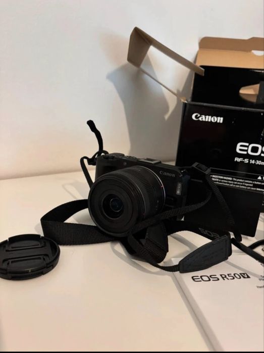 Canon EOS R50 Nova