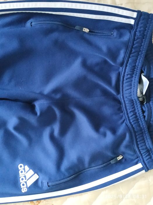 Spodnie dresowe damskie granatowe, r S/M adidas, używane