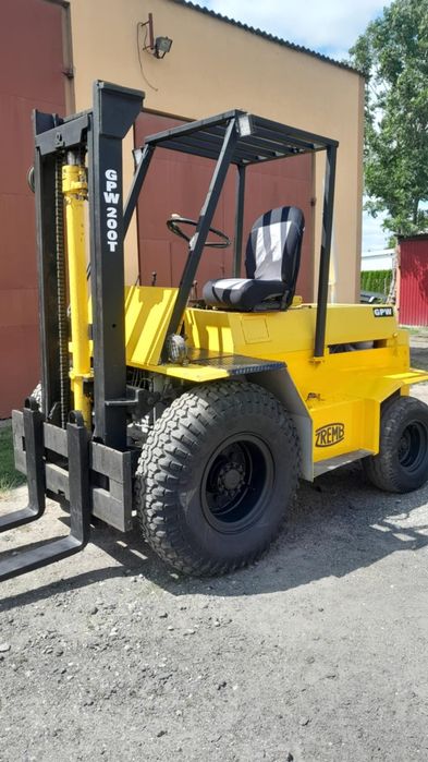 Wózek widłowy GPW 200T