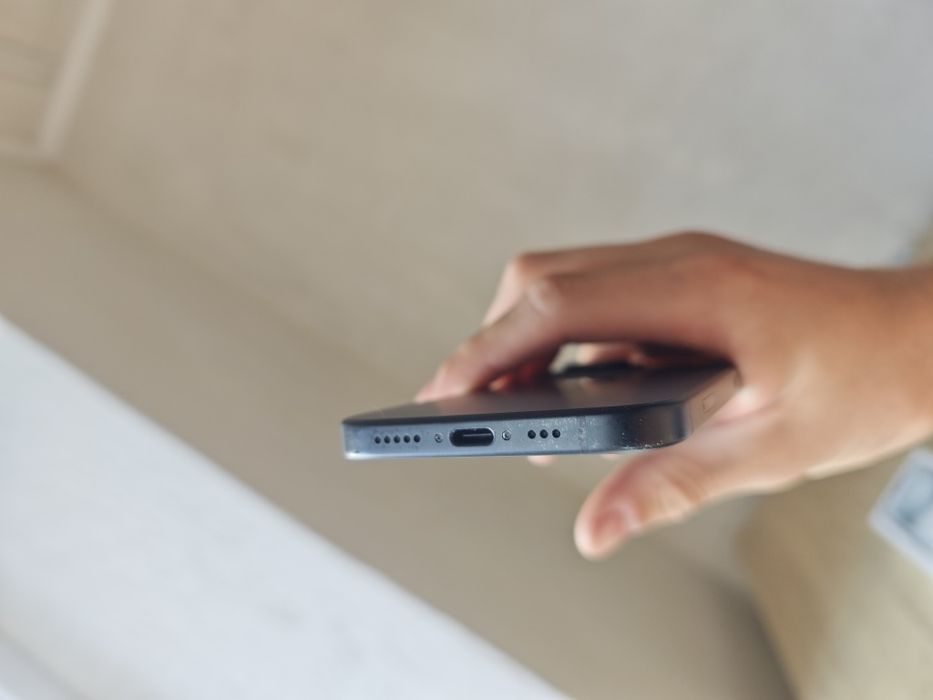 Iphone 15 128gb newerlock