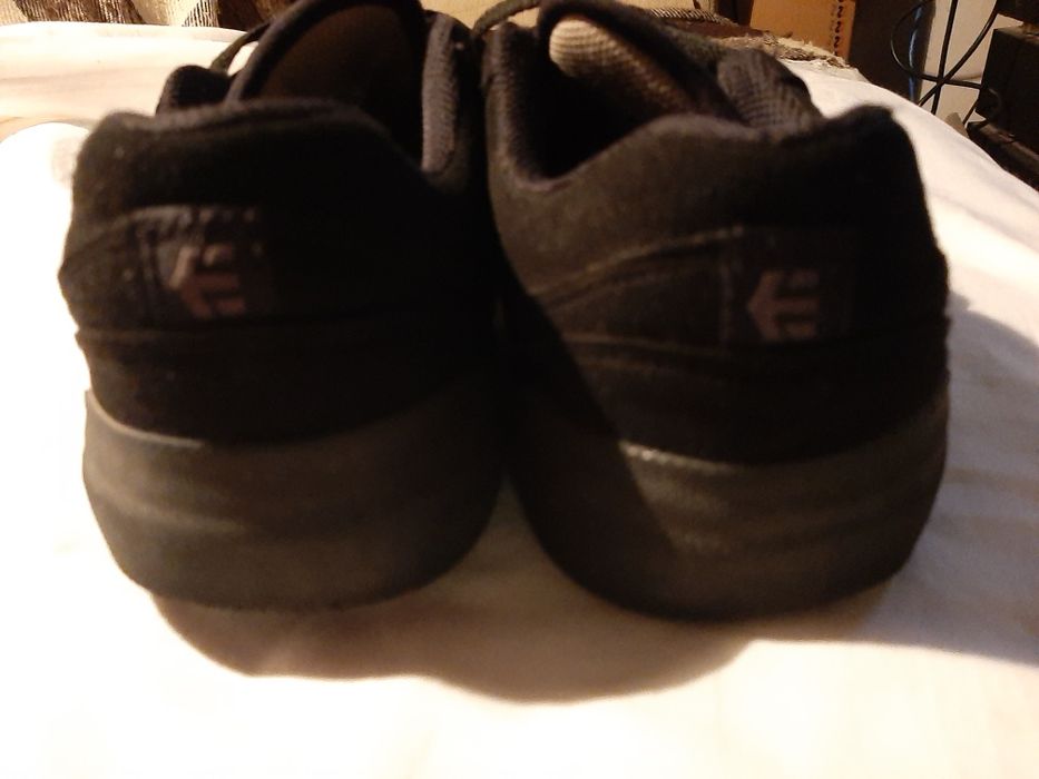 Buty sportowe,  tenisówki,  czarne, Joslin,miękkie