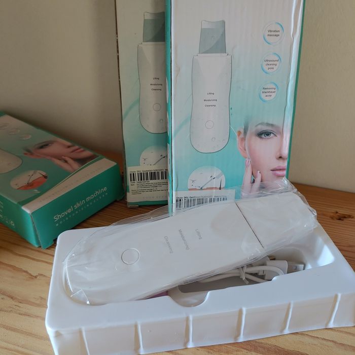 Скрабер ультразвуковой для кожи лица