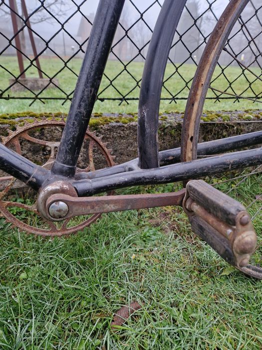 Stary zabytkowy przedwojenny polski rower rybowski Kamiński łucznik