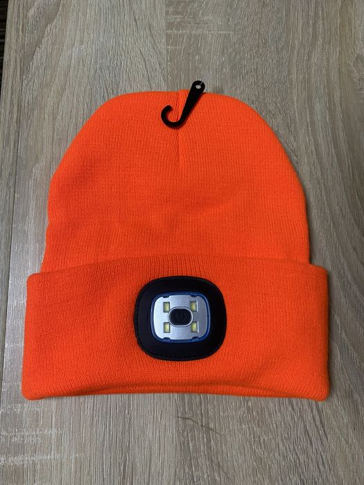Czapka z latarką LED