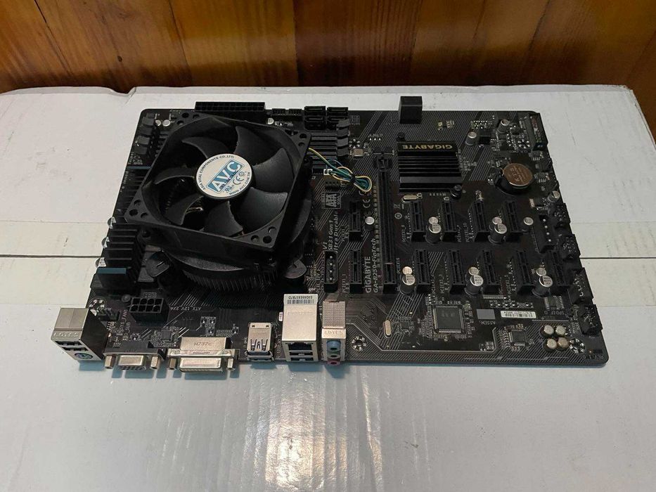 Материнская плата Gigabyte GA-B250-Fintech