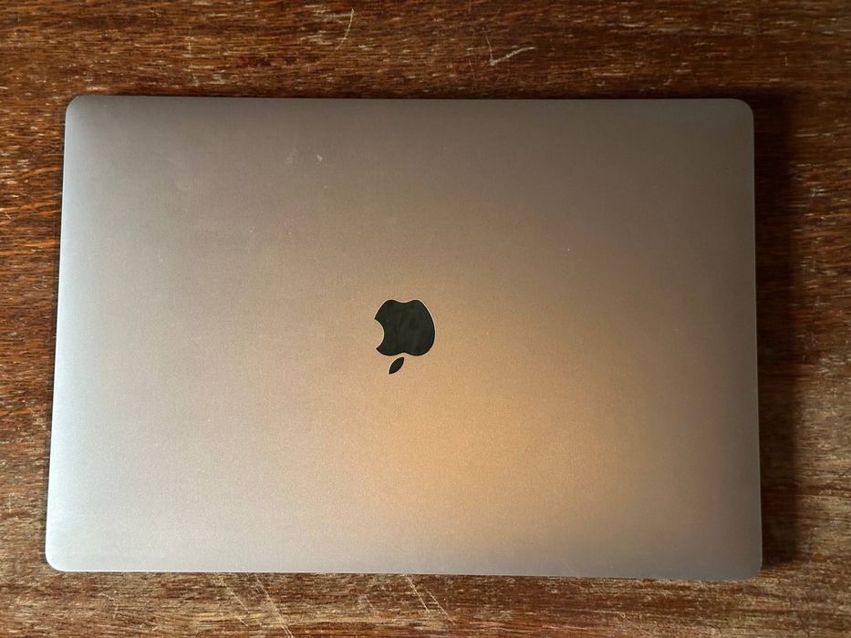 Ноутбук Apple MacBook Pro 16" 2019 / i9 / 32 GB / 1 TB