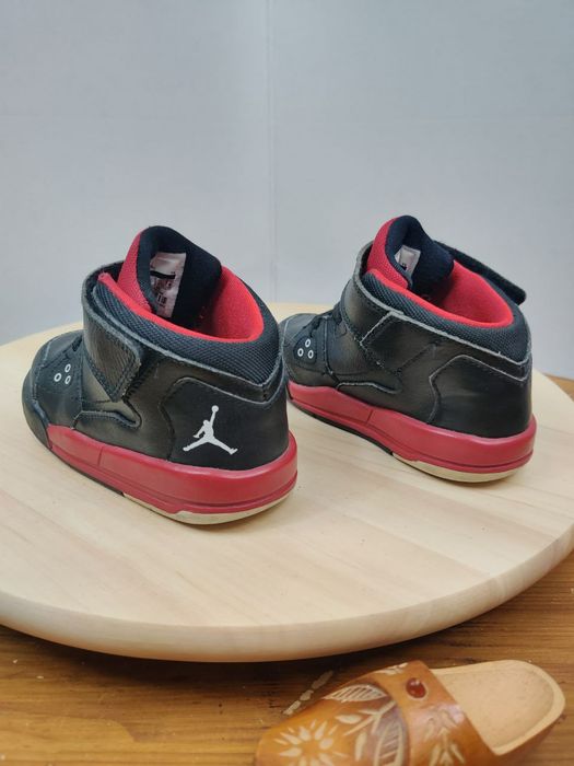 Buciki r.25 Nike Air Jordan Flight dla dzieci na rzep