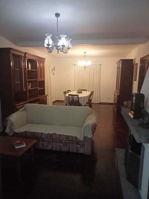 Vivenda para Arrendamento