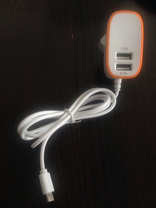 Ładowarka 2 razy Usb 1 raz micro. Tychy.