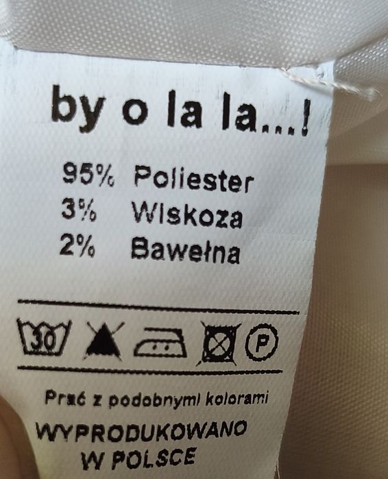 Pudrowa marynarka z baskinką By o la la! Rozmiar S, elegancki żakiet
