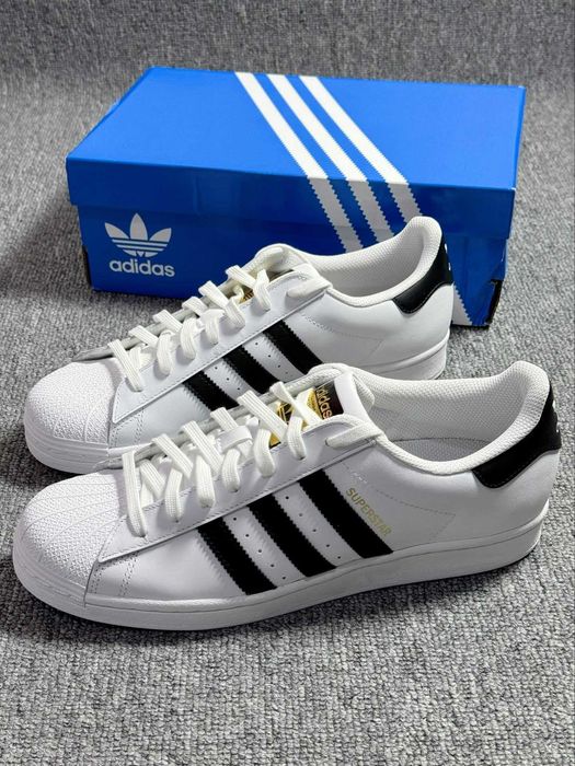 białe czarny adidas Superstar r.40