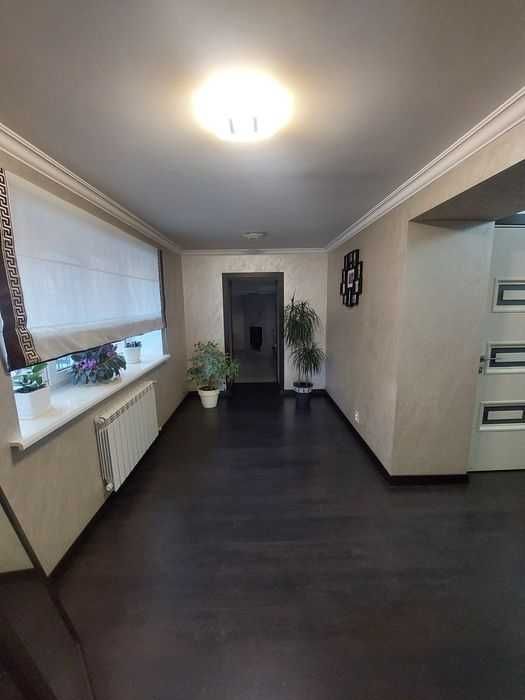 Продаж 2 поверхового будинку