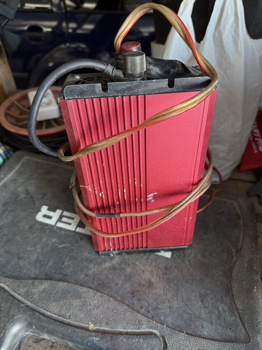 Иевертор 24в стояв на фурі