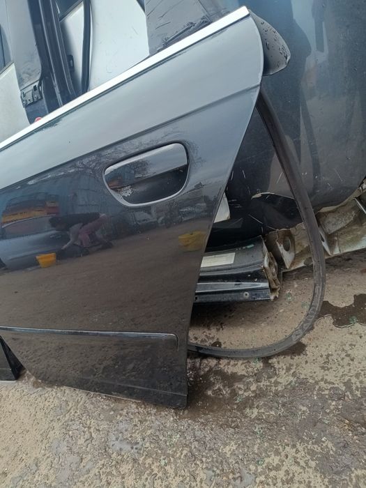 Drzwi przód prawe tył lewe Audi A4 B7 czarne błękitne