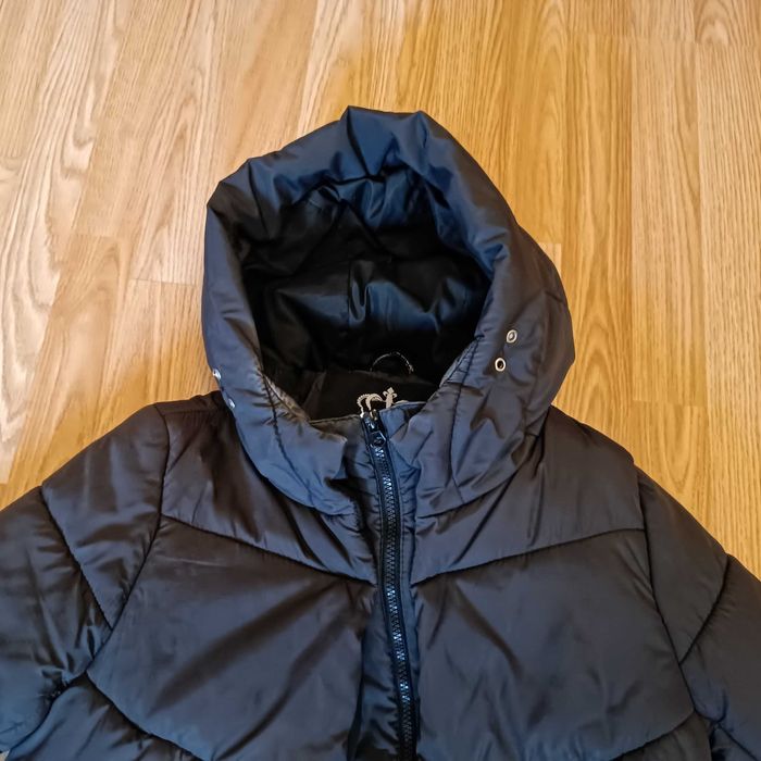 Куртка пуховик женская б/у размер 46 чёрная