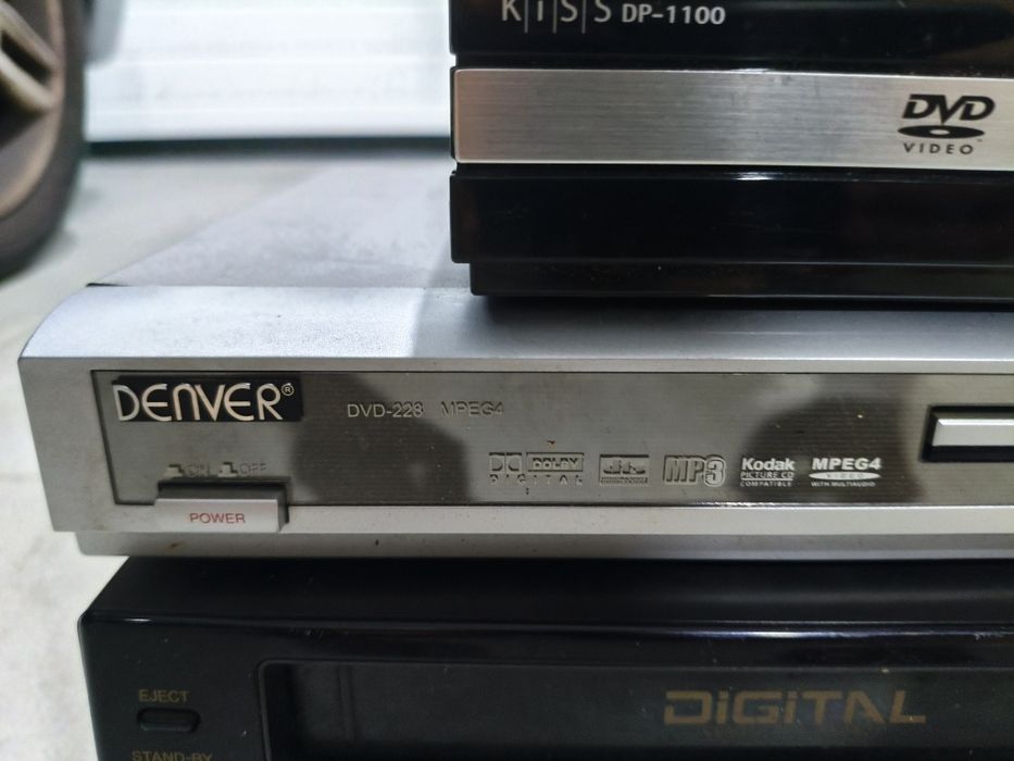 Leitor de DVD e VHS