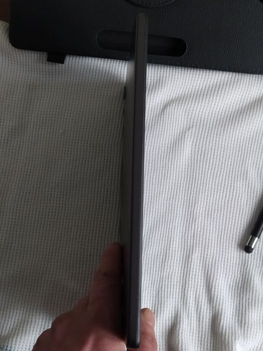 Lenovo Tab m10(3RD gen) 4/64 WiFi-LTE в дуже хорошому стані.