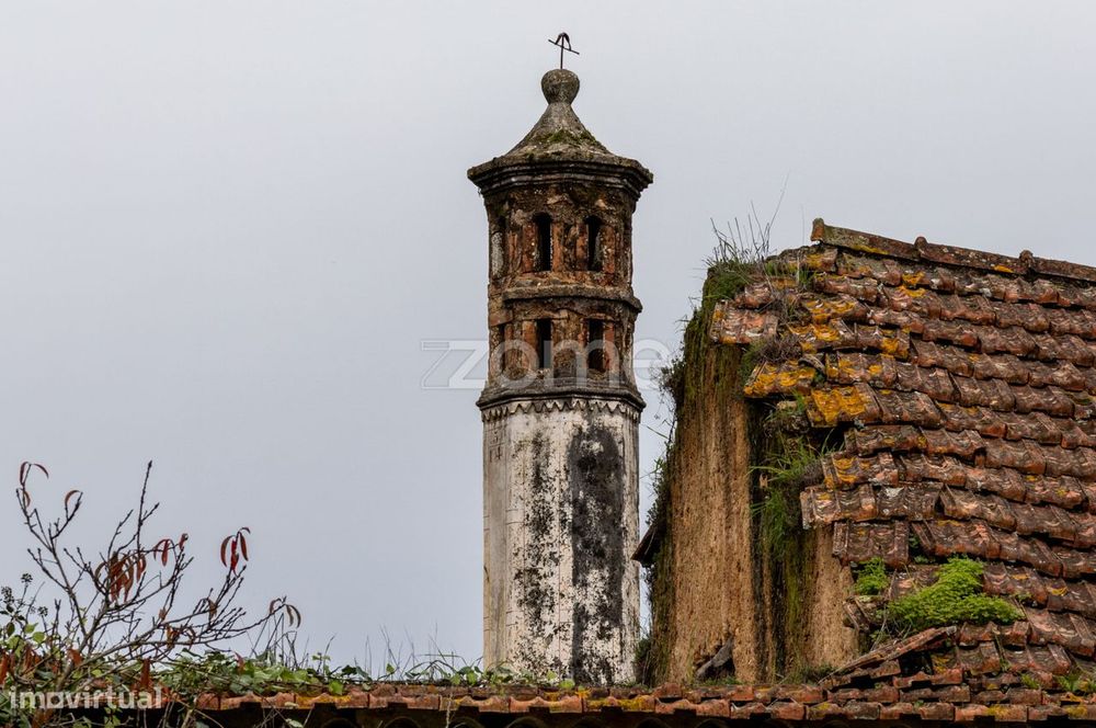 Moradia em Ruína - Areias