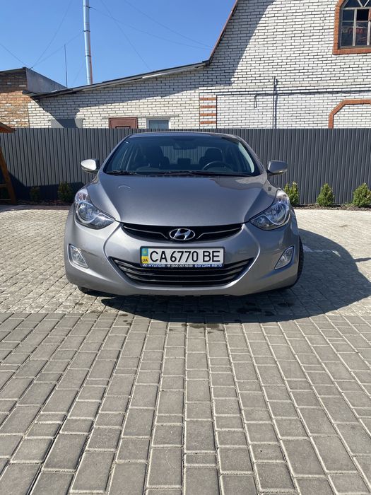 Hyndai Elantra 1.8 бензин