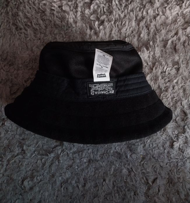 Levis kapelusz polarowy w czarnym kolorze M