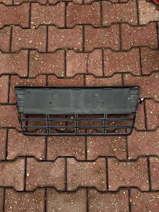 Kratka dolna zderzaka przód FORD FOCUS mk3 2011–2014 przedlift