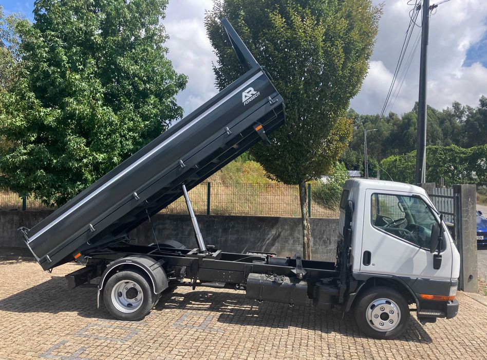 Mitsubishi Canter 2.8D c/ báscula só 240 mil kms reais