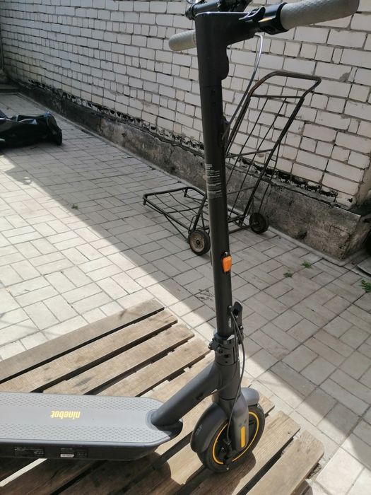 Електросамокат Segway-Ninebot MAX G30E II
Електросамокат Segway-Ninebot MAX G30E II
Електросамокат Segway-Ninebot MAX G30E II