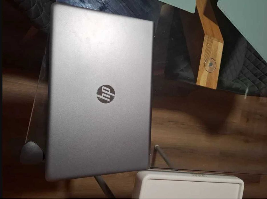 PORTATIL HP Pavilion 15-cc504np