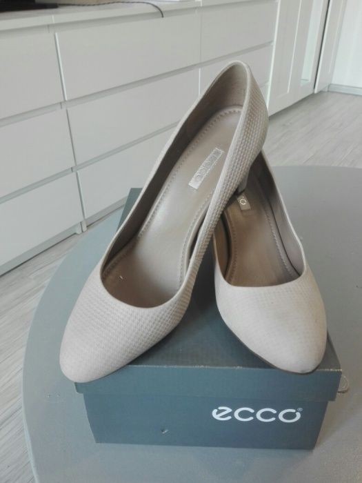 Buty ecco szpilki na obcasie. 41