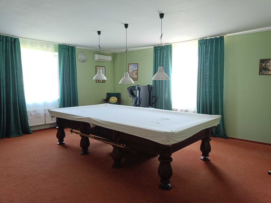 продаж будинку Українка