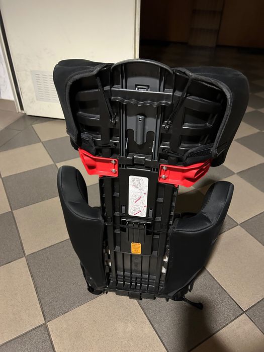 Fotelik samochodowy Graco 15-36 kg