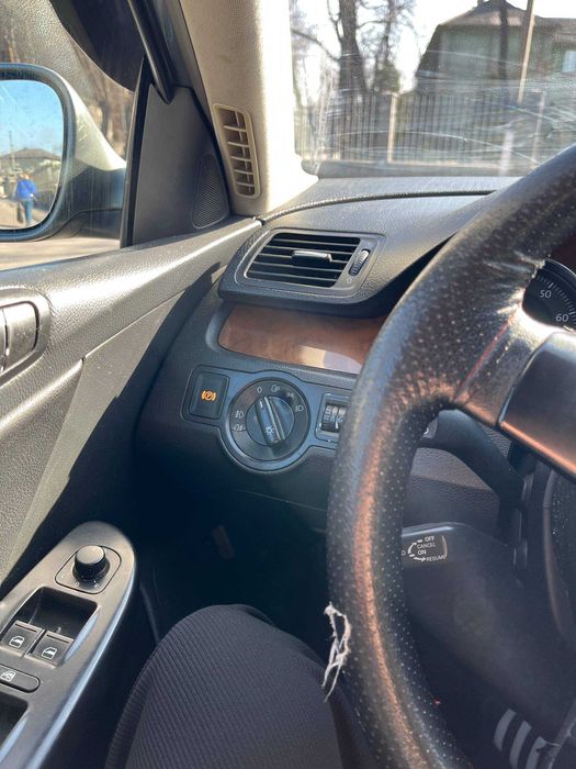 Volkswagen Passat B6 2006 2.0 FSI MT
