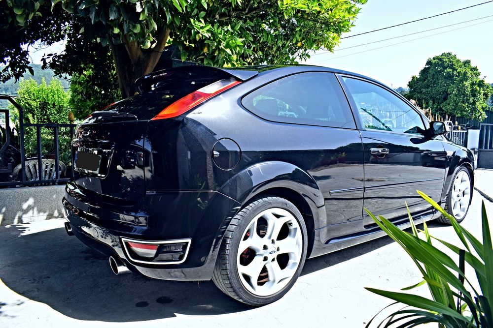 Ford Focus ST225