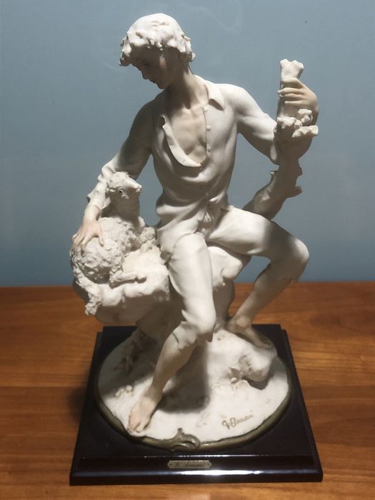 Escultura em buscuit