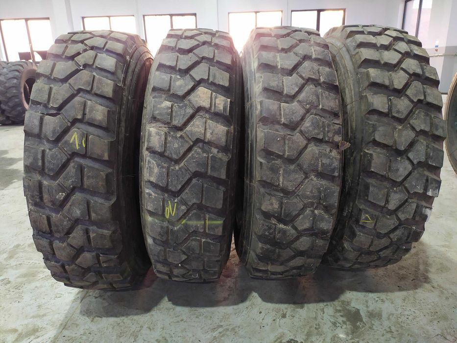 12.5R20 335/80R20 12.5-20 335/80-20 PIRELLI PISTA PS22 PS 22