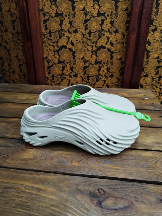 Знижки до 30%. Оригінальні Крокс. Розпродаж складу. Crocs Echo clog.