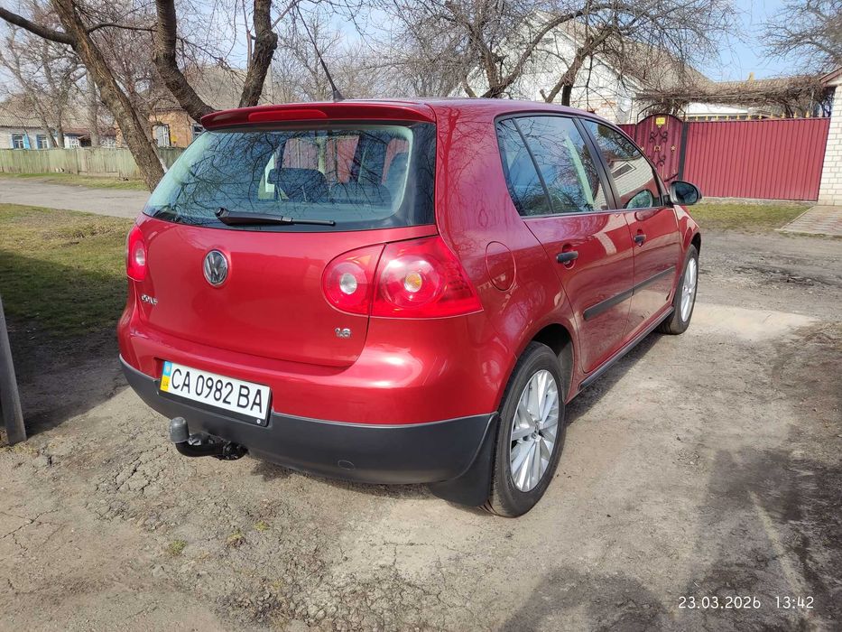 Продам VW Golf 5