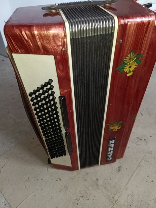 Unikatowy Akordeon Carmen 1972 r.