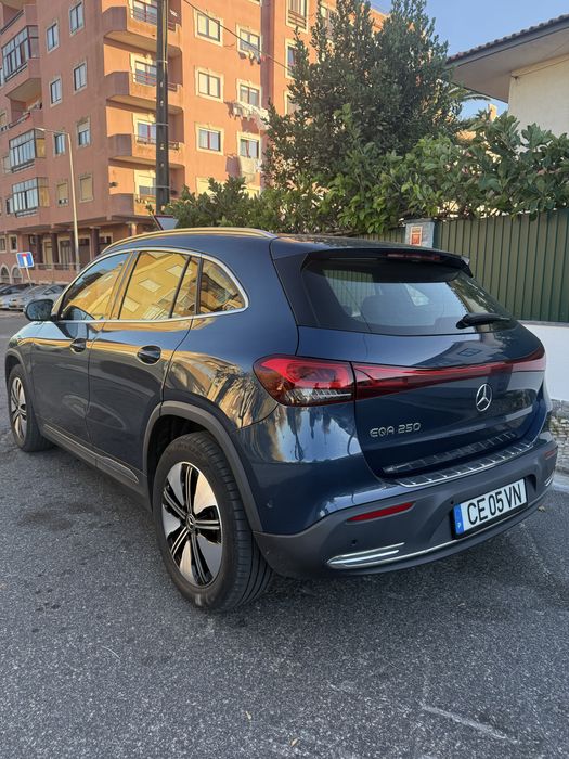 Mercedes EQA 250