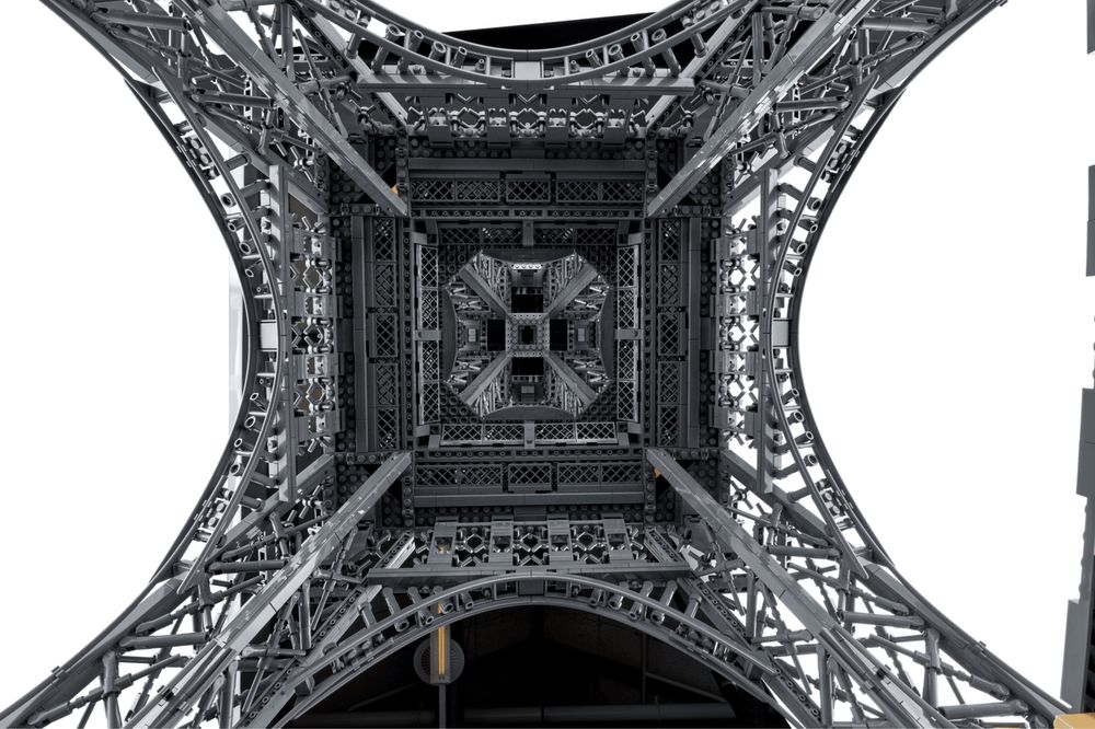 LEGO Icons 10307 - Torre Eiffel