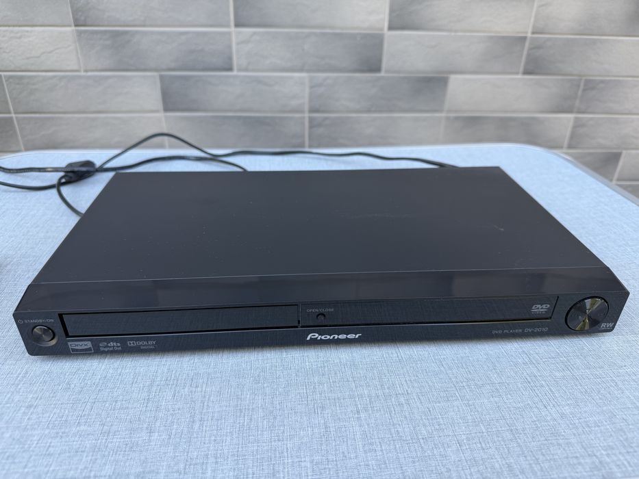 Pioneer DVD Player Model DV-2010