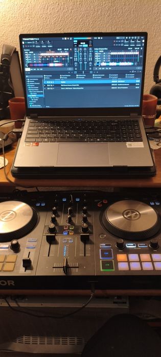 Controlador Traktor S2 MK3
