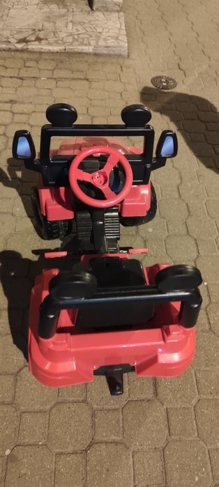 Samochód czerwony na pedały odbior osobisty