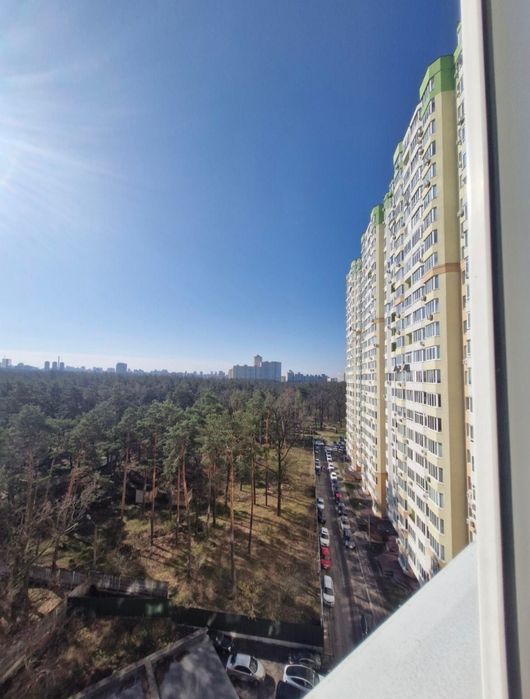 ВЛАСНИК! Продається простора видова та світла квартира площею 49 м² у сучасному житловому комплексі «Коцюбинський».