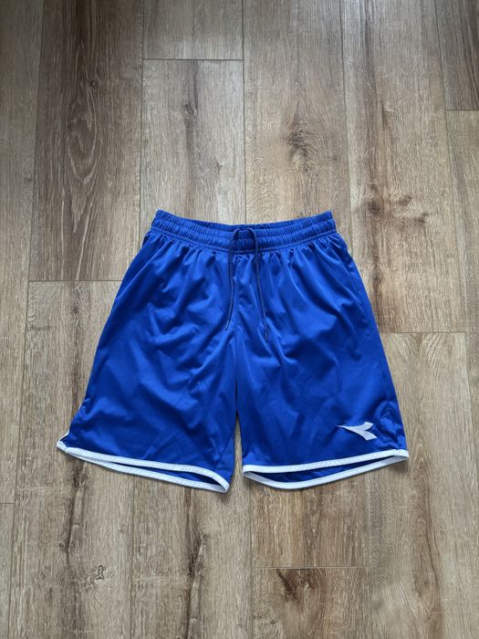 Niebieskie krótkie spodenki szorty męskie sportowe piłkarskie diadora