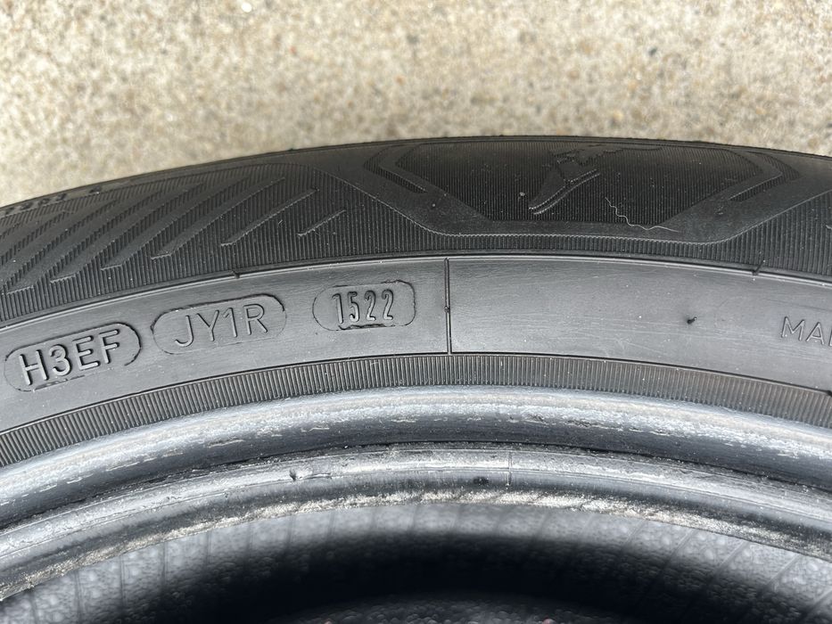 Pneus Goodyear 225/55 R19