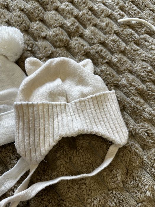 Детские шапки на 3-9 місяців