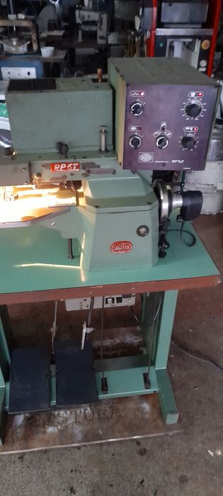 Máquina de orlar pele